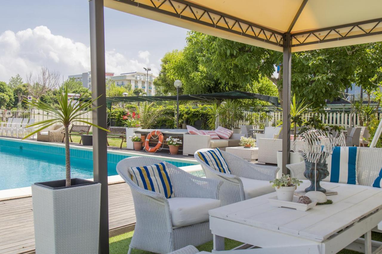 Hotel Alba ميسانو ادرياتيكو المظهر الخارجي الصورة